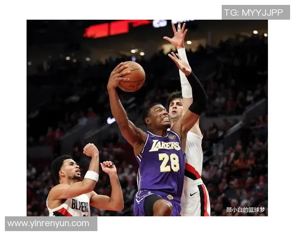 湖人成功逆转，击败开拓者晋级——一场篮球盛宴的回顾