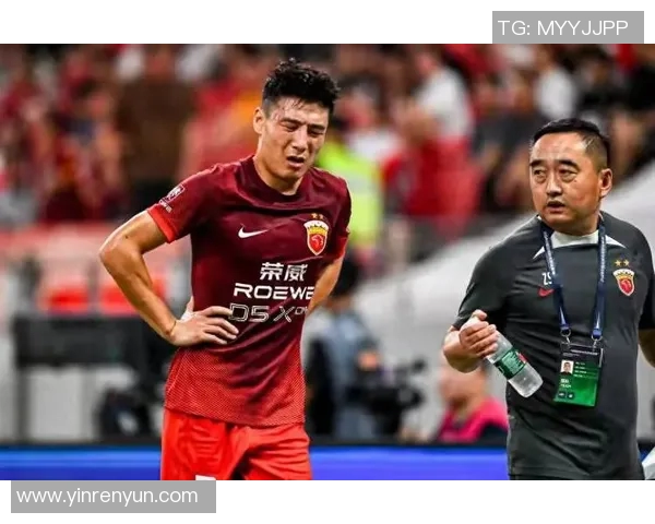 武磊伤愈归队助力上海海港全力冲击新赛季目标